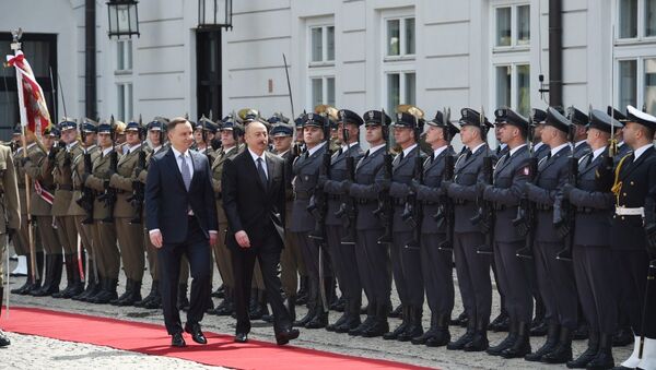 Церемония официальной встречи Президента Азербайджана Ильхама Алиева в Варшаве - Sputnik Азербайджан