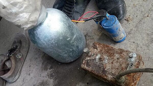 Самодельные взрывные устройства, найденные у задержанных членов МТО - Sputnik Азербайджан