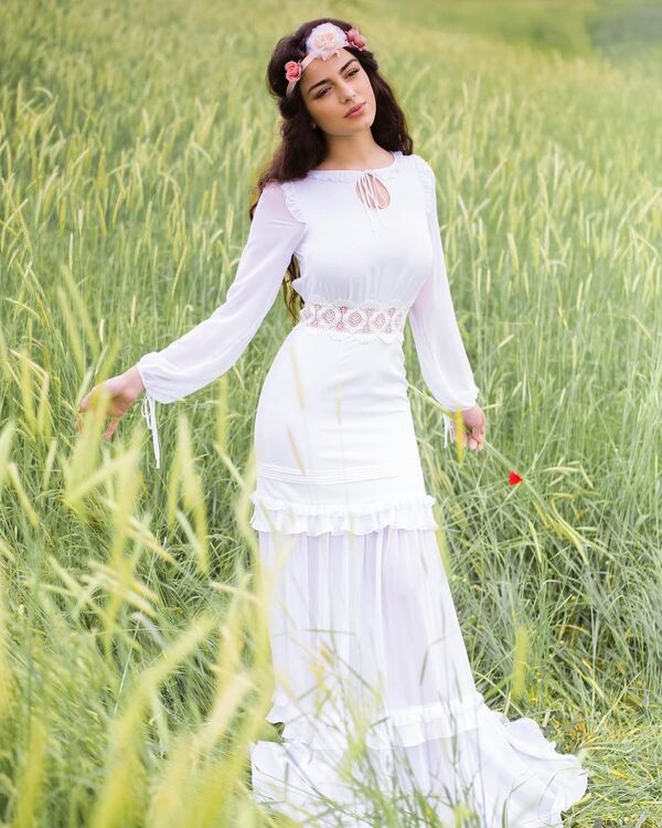 Вторая вице-мисс конкурса Мисс Украина-2015 Фарида Ибрагимова - Sputnik Азербайджан