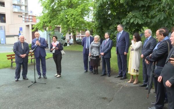 Во французском городе Эвиан состоялась официальная церемония открытия Азербайджанского парка - Sputnik Азербайджан