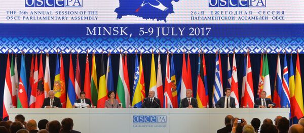 Заседание 26-й ежегодной сессии Парламентской ассамблеи Организации по безопасности и сотрудничеству в Европе (ОБСЕ) в Минске - Sputnik Азербайджан