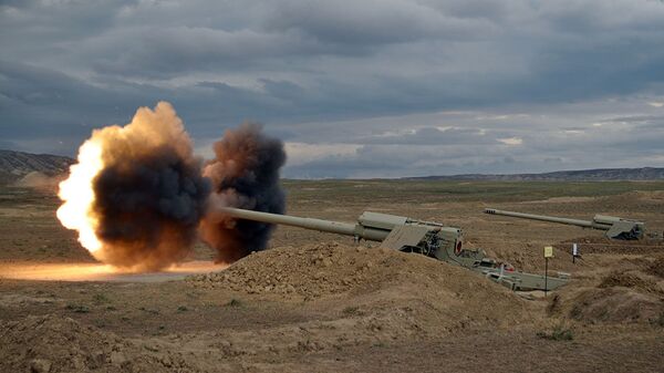 Учения по боевой стрельбе артиллерийских войск ВС Азербайджана, фото из архива - Sputnik Азербайджан