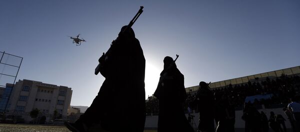 Женщины-боевики, фото из архива - Sputnik Азербайджан