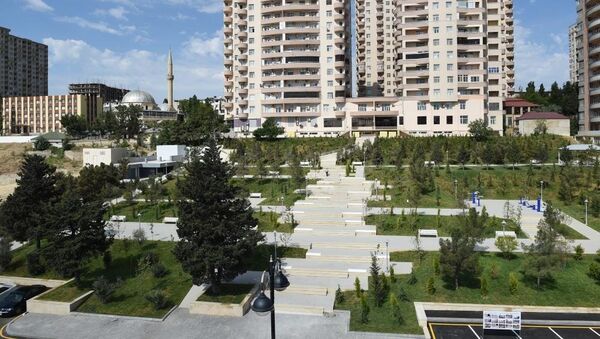 Президент Ильхам Алиев ознакомился с условиями, созданными в новом парке в Баку  - Sputnik Азербайджан