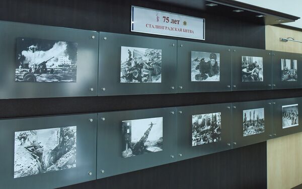 Выставка в РИКЦ, посвященная 75-летию Сталинградской битвы - Sputnik Азербайджан