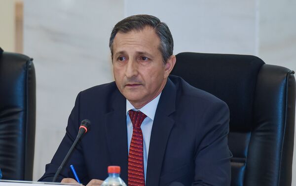 Заместитель заведующего отделом по общественно-политическим вопросам Администрации президента Арастун Мехдиев - Sputnik Азербайджан