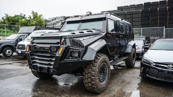 Бронемашина канадской компании INKAS Armored Vehicle Manufacturing - Sputnik Азербайджан
