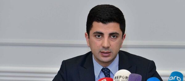Заместитель главы отдела человеческих ресурсов министерства образования АР Эски Багиров Заместитель главы отдела человеческих ресурсов министерства образования АР Эски Багиров - Sputnik Азербайджан