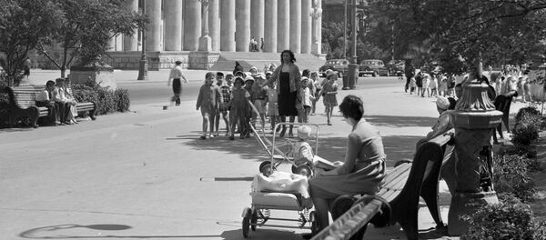 Женщины в Баку, 1965 год - Sputnik Азербайджан
