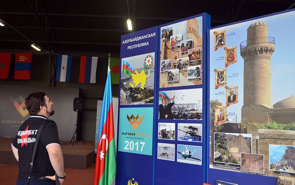 Павильон Азербайджана на выставке образцов культуры стран-участниц Армейских международных игр — 2017 - Sputnik Азербайджан