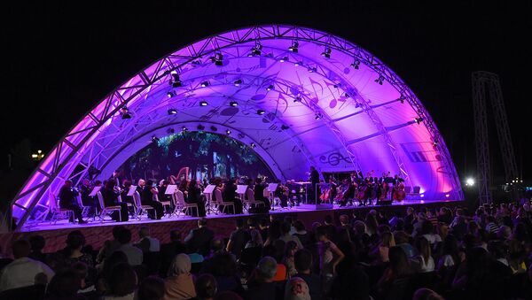 Концерт Азербайджанского государственного симфонического оркестра в рамках IX Габалинского международного музыкального фестиваля - Sputnik Азербайджан