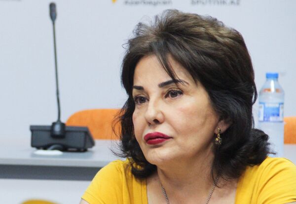 В Баку жестоко избита женщина: что можно противопоставить бытовому насилию? В Баку жестоко избита женщина: что можно противопоставить бытовому насилию? - Sputnik Азербайджан