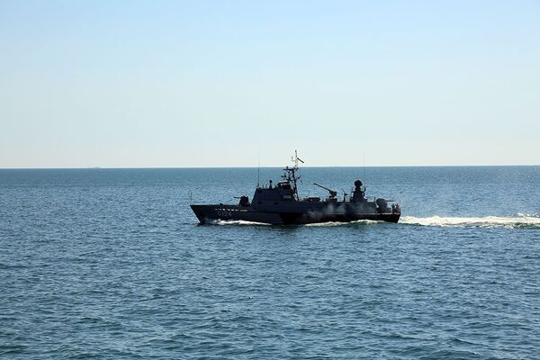 Артиллерийские стрельбы по морской мине в рамках конкурса Кубок моря-2017 Артиллерийские стрельбы по морской мине в рамках конкурса Кубок моря-2017 - Sputnik Азербайджан