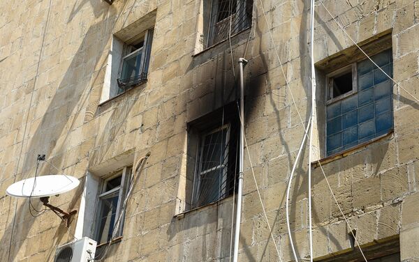 Здание общежития в восьмом микрорайоне Сумгайыта - Sputnik Азербайджан