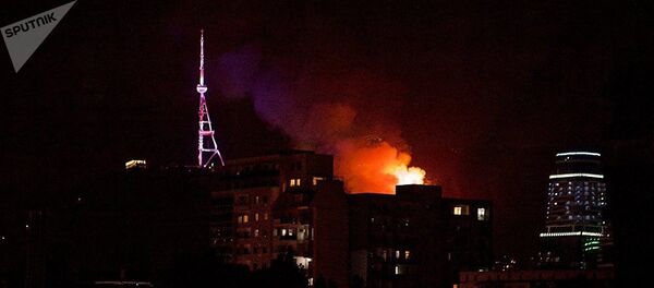 Пожар на горе Мтацминда - Sputnik Азербайджан