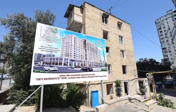 Строительная компания Sky Residence планирует возводить здесь новый жилой дом Строительная компания Sky Residence планирует возводить здесь новый жилой дом - Sputnik Азербайджан