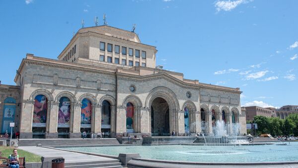 Площадь Республики в Ереване - Sputnik Azərbaycan