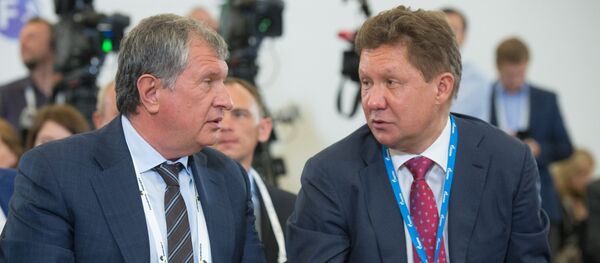 Президент, председатель правления ОАО НК Роснефть Игорь Сечин (слева), председатель правления и заместитель председателя совета директоров ОАО Газпром Алексей Миллер - Sputnik Азербайджан