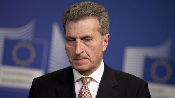 Avropa Komissiyasının büdcə və insan qaynaqları üzrə komissarı Günther Oettinger - Sputnik Azərbaycan