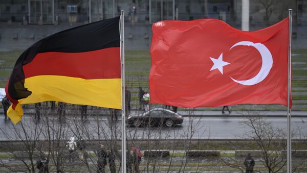 Флаги Германии и Турции - Sputnik Азербайджан