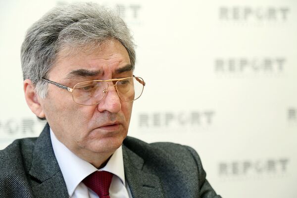 Глава пресс-службы Кабмина Азербайджана Акиф Али Глава пресс-службы Кабмина Азербайджана Акиф Али - Sputnik Азербайджан