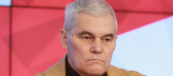 Член-корреспондент Российской академии ракетных и артиллерийских наук Константин Сивков Член-корреспондент Российской академии ракетных и артиллерийских наук Константин Сивков - Sputnik Азербайджан