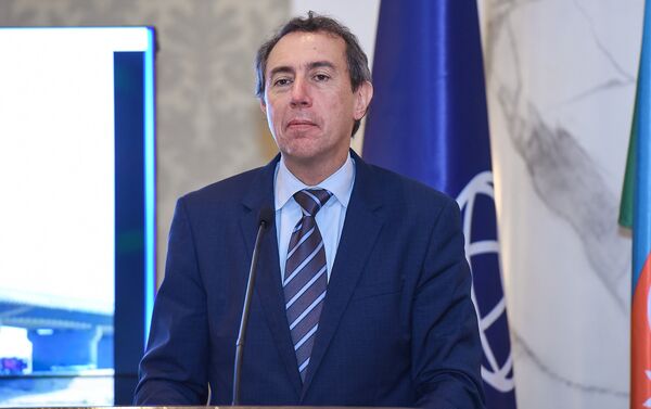 Региональный вице-президент банка по Европе и Центральной Азии Сирил Мюллер - Sputnik Азербайджан