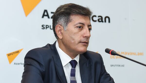 Руководитель Центра нефтяных исследований Ильхам Шабан - Sputnik Азербайджан