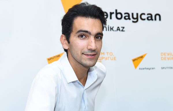 Фанат Майкла Джексона Ильгар Гулиев Фанат Майкла Джексона Ильгар Гулиев - Sputnik Азербайджан