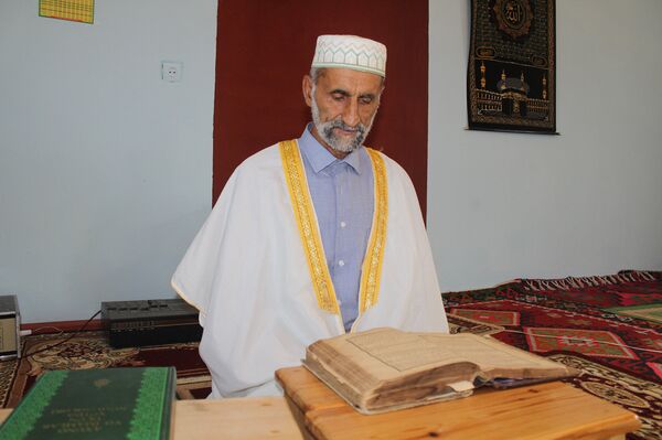 Hacı Qərib İsayev Hacı Qərib İsayev - Sputnik Azərbaycan