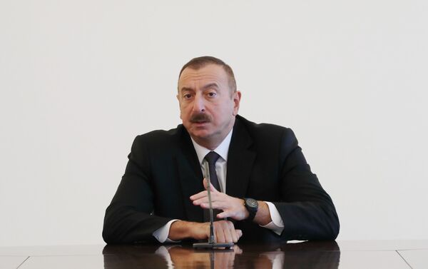 Президент Ильхам Алиев принял делегацию Совета Европейского Союза - Sputnik Азербайджан