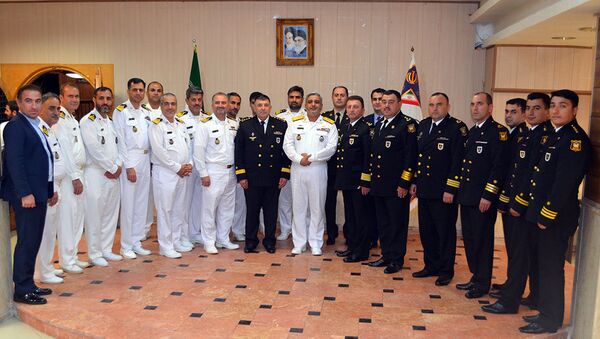 Военные моряки Азербайджана в рамках дружеского визита в Иран прибыли в иранский порт Энзели - Sputnik Азербайджан