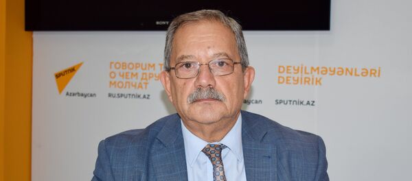 Политолог Эльхан Алескеров Политолог Эльхан Алескеров - Sputnik Азербайджан