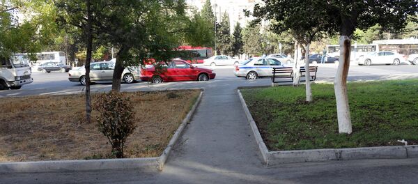 Qara Qarayev prospekti 38-də ünvanındakı vəziyyət Qara Qarayev prospekti 38-də ünvanındakı vəziyyət - Sputnik Азербайджан