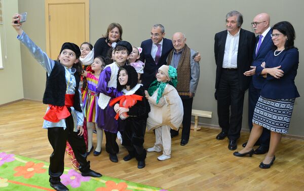 Открытие Детско-молодежного центра - Sputnik Азербайджан