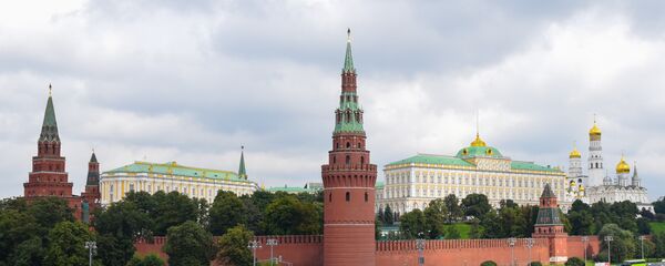 Вид на московский кремль с большого каменногомоста - Sputnik Азербайджан