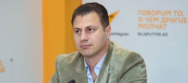 Политолог Анар Садыхов - Sputnik Азербайджан