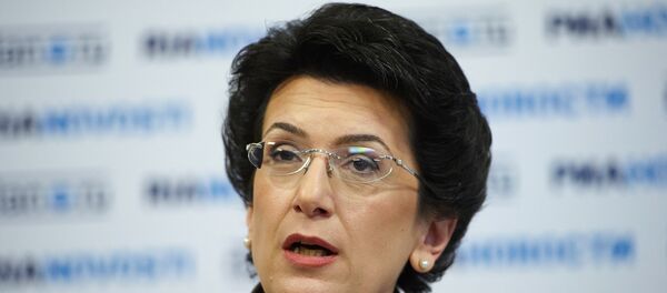 Экс-спикер парламента Грузии, одна из лидеров движения Народное собрание Нино Бурджанадзе Экс-спикер парламента Грузии, одна из лидеров движения Народное собрание Нино Бурджанадзе - Sputnik Азербайджан