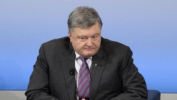 Ukrayna prezidenti Pyotr Poroşenko, arxiv şəkli - Sputnik Azərbaycan