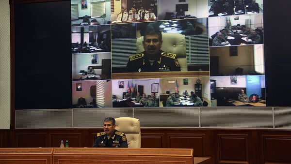 Министр обороны дал указания войскам по немедленному и решительному пресечению провокаций противника - Sputnik Азербайджан