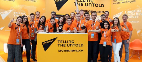 Сотрудники Sputnik на фестивале молодежи в Сочи - Sputnik Азербайджан