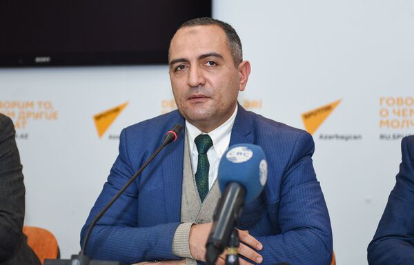 İqtisadçı Ruslan Atakişiyev İqtisadçı Ruslan Atakişiyev - Sputnik Azərbaycan