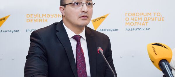 Преподаватель Академии государственного управления при президенте Азербайджана Заур Мамедов - Sputnik Азербайджан