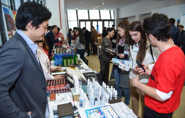 Выставка японской продукции Japan Expo в Баку - Sputnik Азербайджан