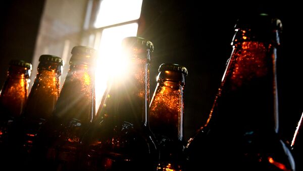 Бутылки с алкогольными напитками, фото из архива - Sputnik Азербайджан