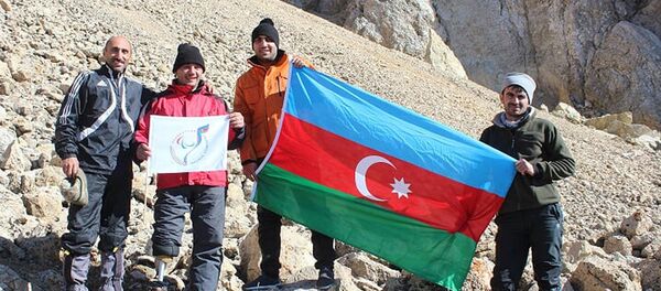 Паралимпиец, ветеран Карабахской войны Галиб Алиев, совершивший восхождение на пик Гейдар зирвеси - Sputnik Азербайджан