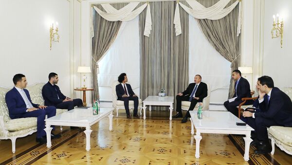 Президент Ильхам Алиев принял делегацию Франции - Sputnik Азербайджан