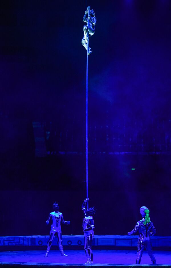 Цирковое шоу UFО Аскольда Запашного на арене спортивно-концертного комплекса имени Гейдара Алиева в Баку - Sputnik Azərbaycan