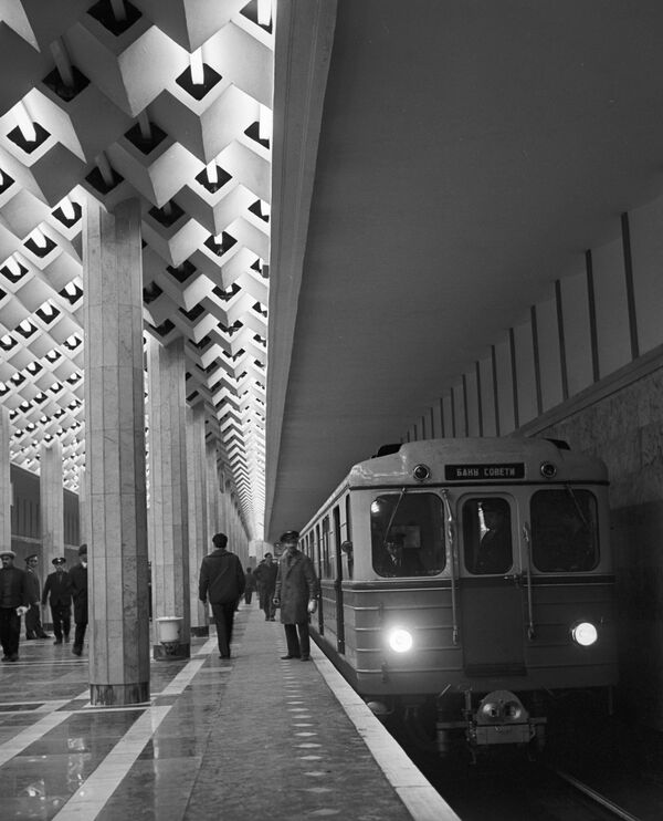 Станция Улдуз Бакинского метрополитена. 1 мая 1970 года Станция Улдуз Бакинского метрополитена. 1 мая 1970 года - Sputnik Азербайджан