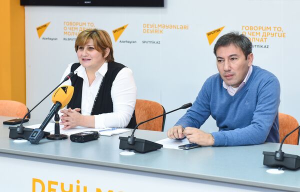 Обсуждения по поиску путей решения социально-психологических проблем азербайджанских женщин прошли в мультимедийном пресс-центре Sputnik Азербайджан. - Sputnik Азербайджан